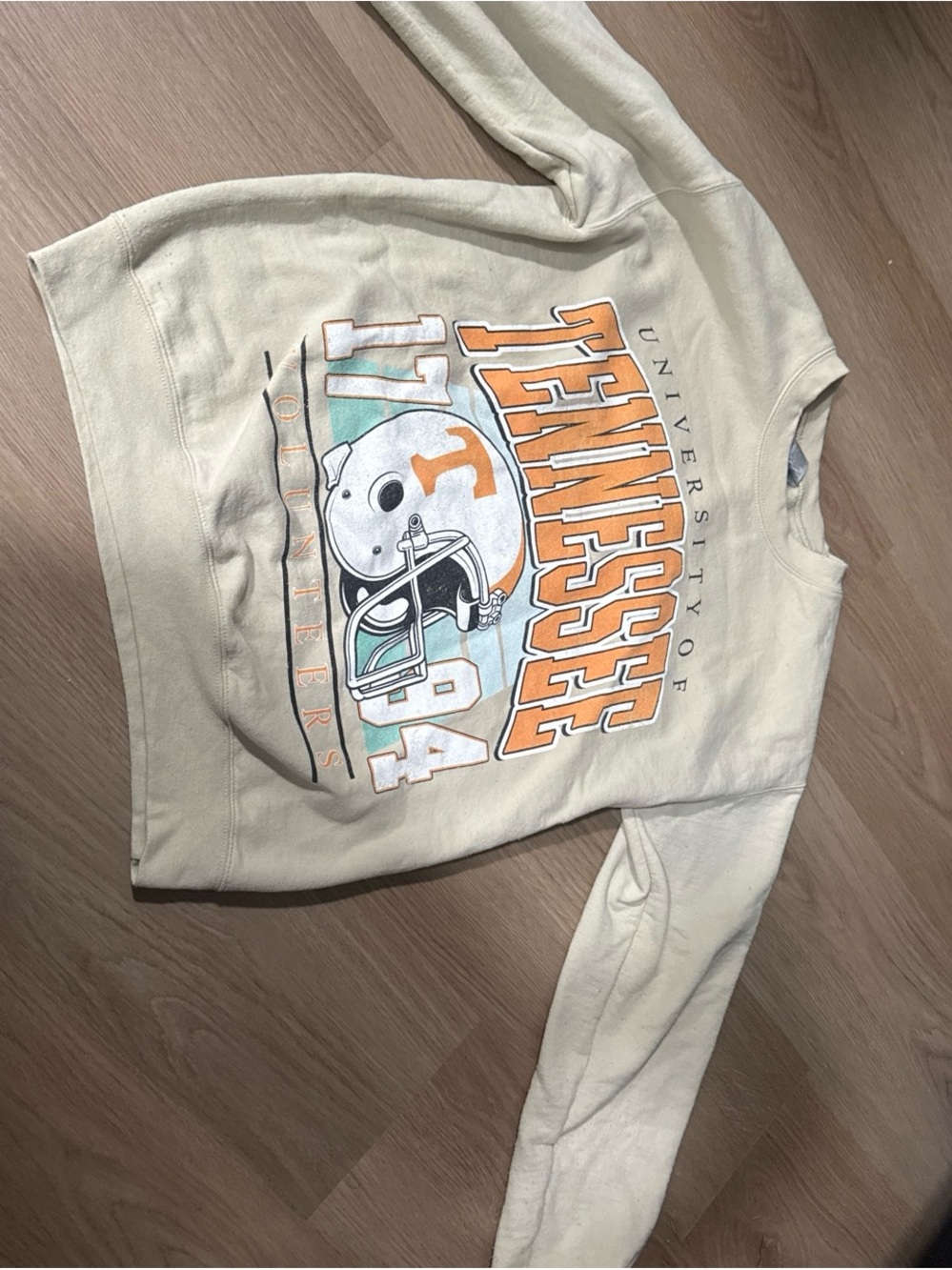 University of Tennessee Cream Graphic Sweatshirt Vintage